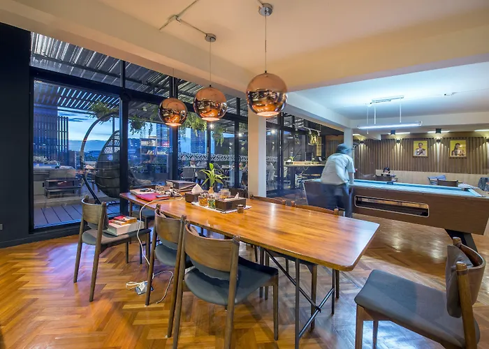 旅馆 The Posh Phayathai