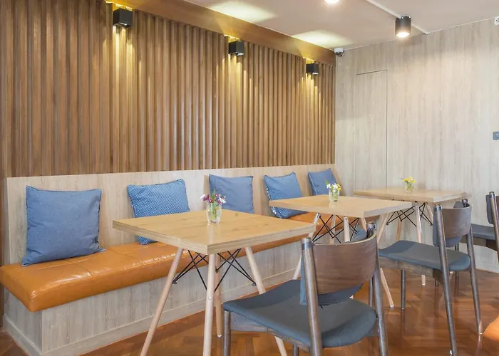 The Posh Phayathai 旅馆 *